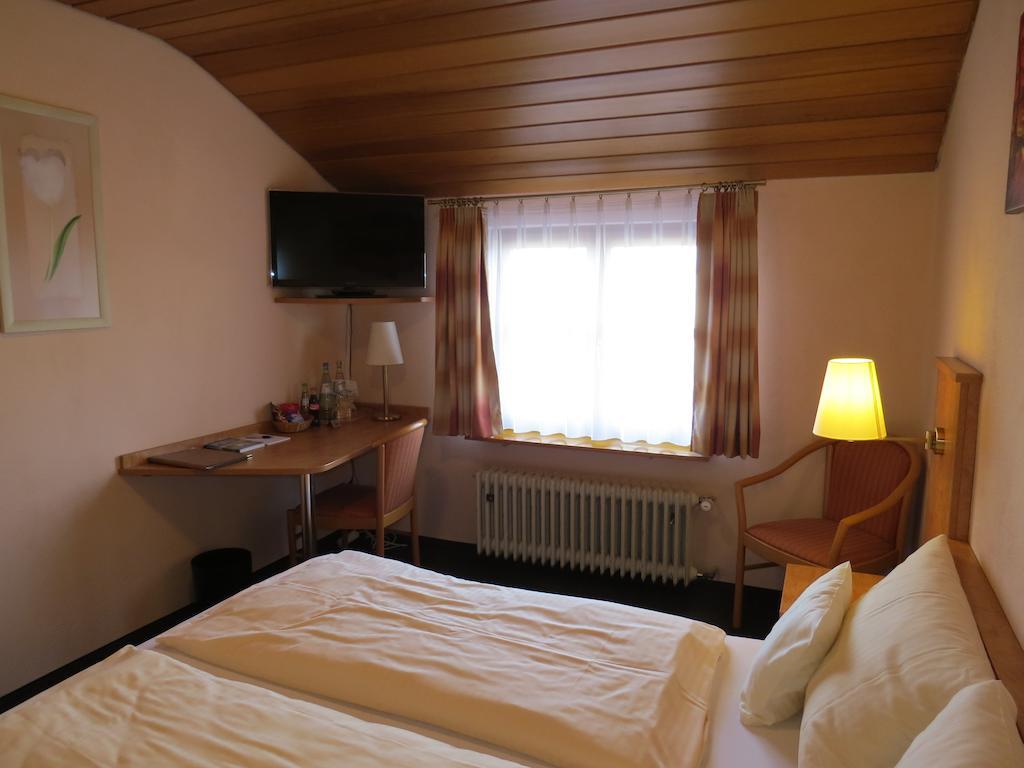 Landgasthof Jägerstübchen Neustadt an der Weinstraße Zimmer foto